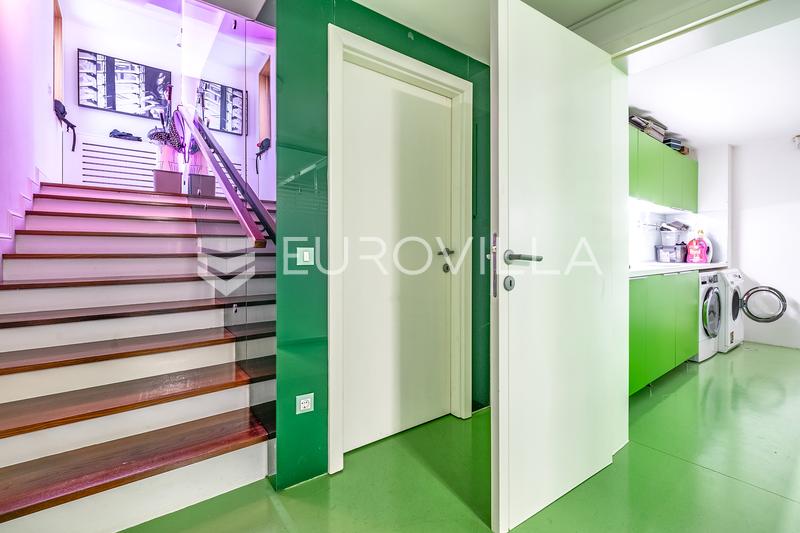 Zágráb, Sestine, gyönyörű modern családi ház 400 m² 1000 m²-es kerttel - 20