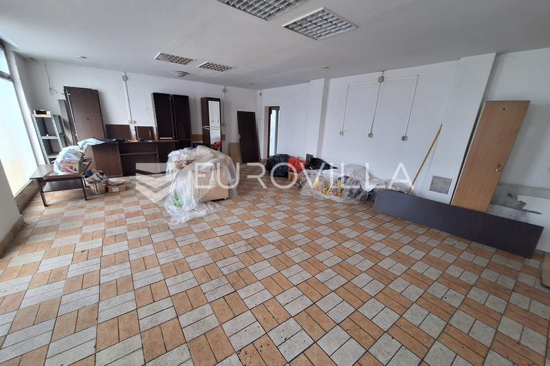 Karlovac, Luscic, poslovni prostor 52 m², odlična lokacija - 1