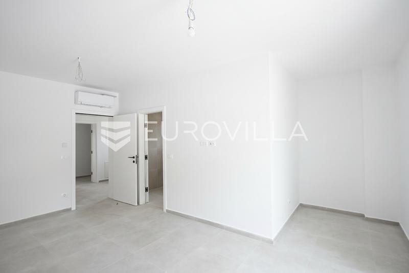 Istrie, Savudrija, séduisante maison jumelée au design moderne - 5