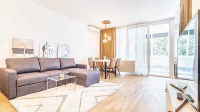 Zágráb, Britanski trg, stúdiólakás 50 m² loggiával, bérlés
