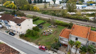 Metkovic, rakennustontti 550 m²