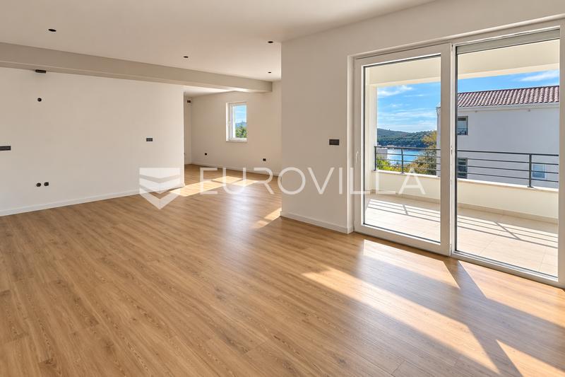 Cres, Melin, Tweekamerappartement 120 m² met twee loggia's en zeezicht, 100 m van het strand - 3