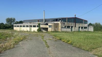 Staro Petrovo Selo - Gewerbegrundstück 31.194 m² mit einem 894 m² großen Lager.