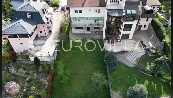 Zagreb, Mlinovi, excelente casa familiar de 300 m² num terreno de 518 m², vista panorâmica aberta