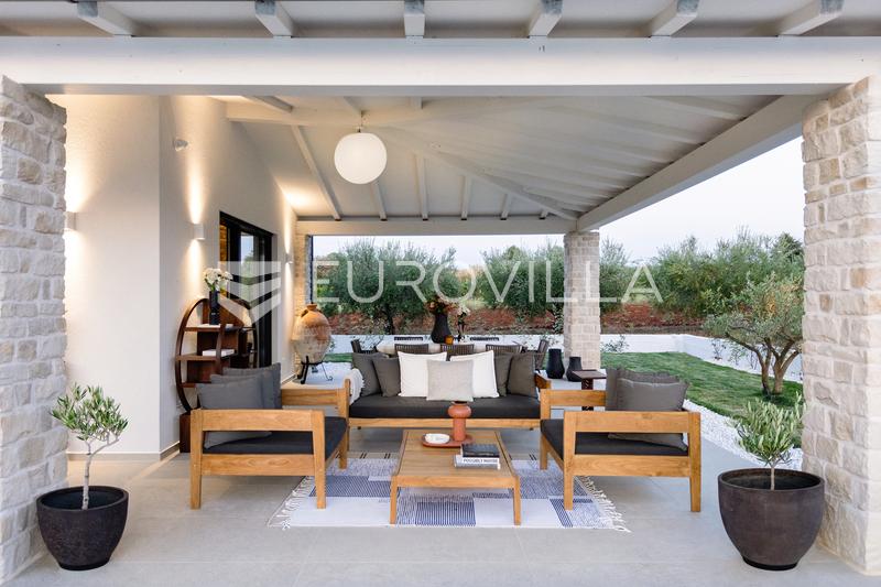 Istra, Poreč, Gedići prekrasna moderna kamena vila 165 m² s bazenom, najam - 35