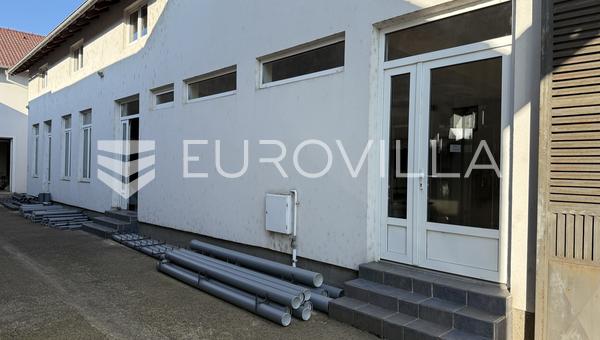 Vinkovci, Lenije, Poslovno, stambena zgrada 700 m²