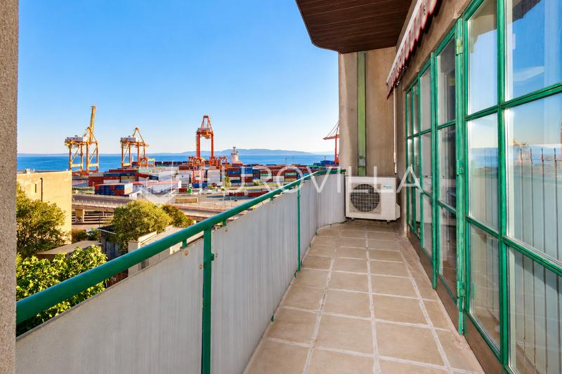 Rijeka, Pećine, prekrasan četverosoban gospodski stan 151 m², pogled na more - 23