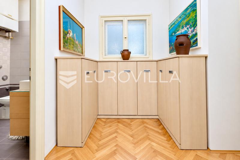 Rijeka, Pećine, prekrasan četverosoban gospodski stan 151 m², pogled na more - 18