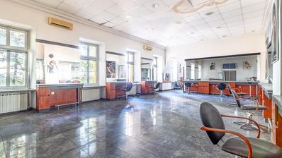 Ilica-toimisto 356 m², 50m pääaukiolta