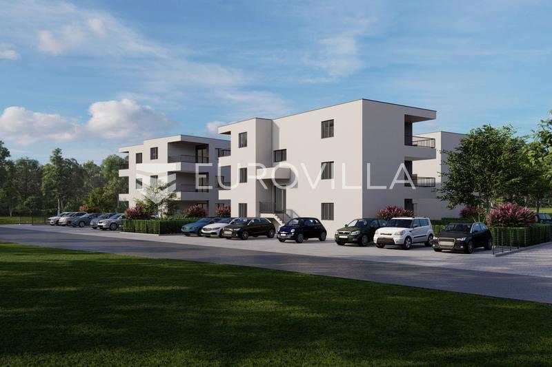 Šibenik, dvosoban stan u prizemlju s terasom i vrtom, 73,66 m²