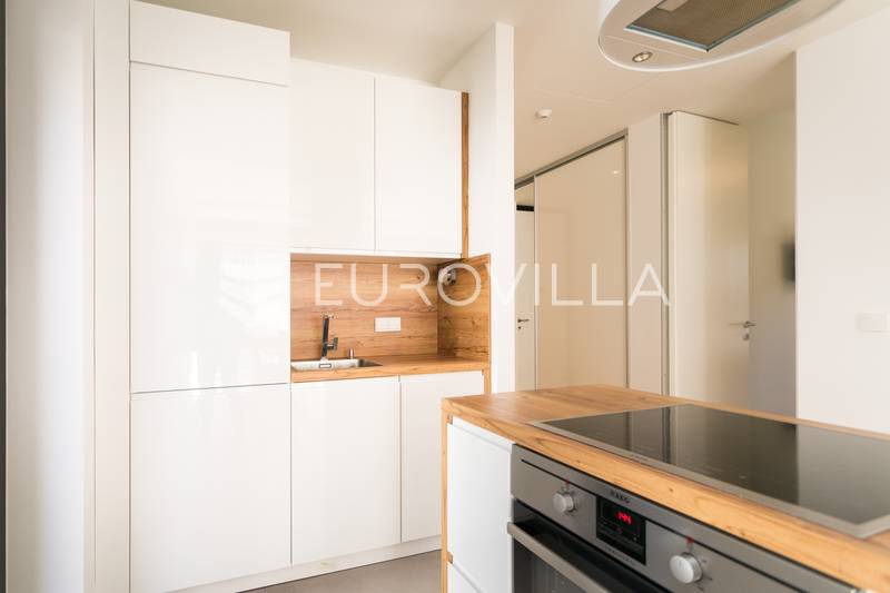 Zagreb, Ban centar luksuzan dvosoban stan 73 m² s garažom - 8