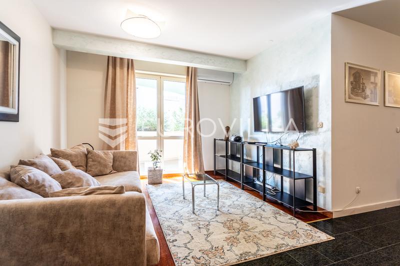 Split, Firule, furnished three-bedroom apartment in an excellent location
