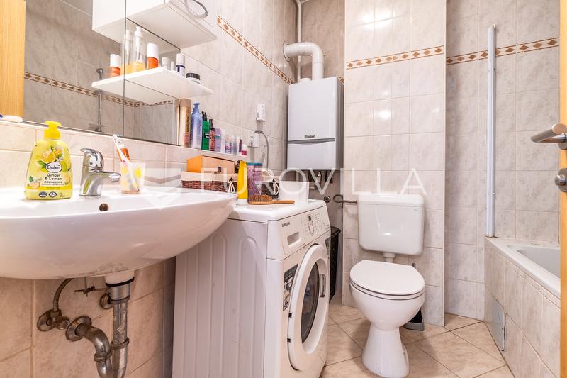 Zagreb, Ilica, one-bedroom apartment 44 m² with parking space