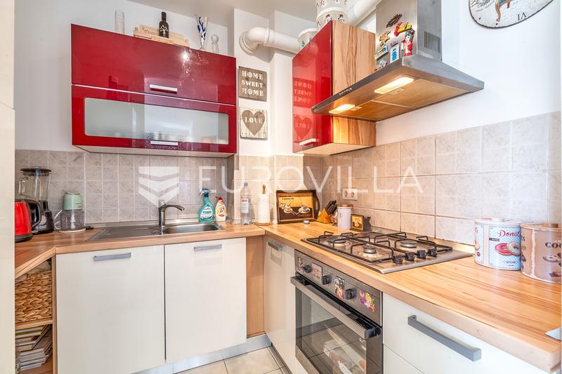 Zagreb, Ilica, one-bedroom apartment 44 m² with parking space