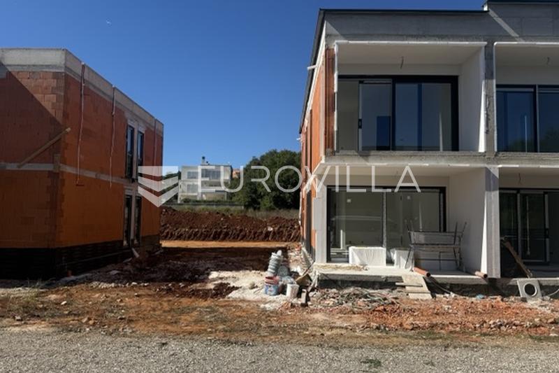 Istria, Ližnjan, elegantný dvojdom, A, so záhradou 111 m² - 25