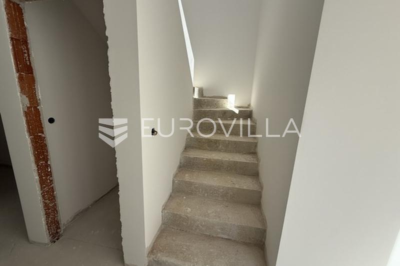 Istria, Ližnjan, elegantný dvojdom, A, so záhradou 111 m² - 28