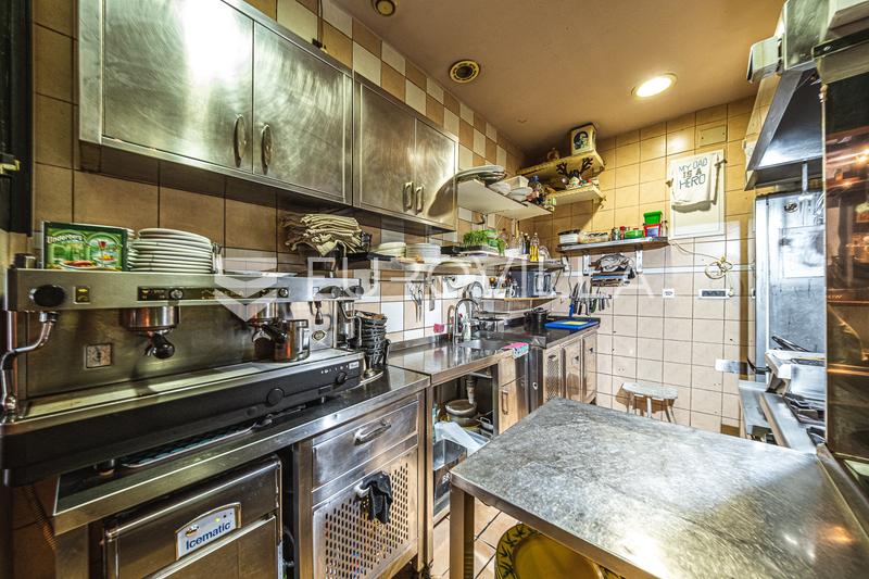 Zagreb, Vrbik, erhvervslokale på gadeplan på 46 m² i stueetagen af en bygning med blandet anvendelse. - 9