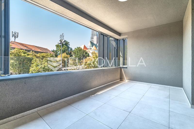 Langov Trg, luxury new building, four-bedroom apartment, two garage parking spaces, view of the Cath - 13