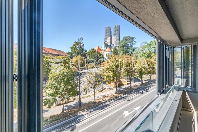 Langov Trg, luxury new building, four-bedroom apartment, two garage parking spaces, view of the Cath - 12