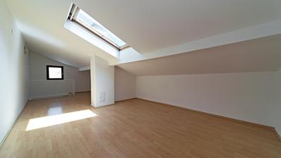 Osijek, Gornji grad, novouređeni dvoetažni stan 83 m²