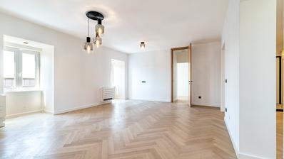 Zagreb, Varsavska, eine neu renovierte Zweizimmerwohnung von 75 m²