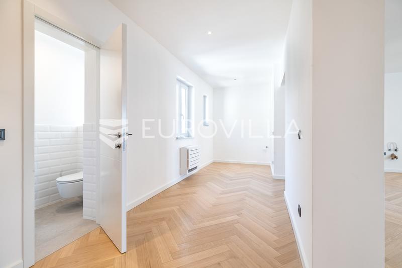 Zagreb, Varsavska, en nylig renovert toromsleilighet på 75 m² - 7