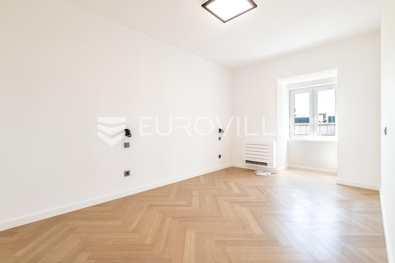 Zagreb, Varsavska, en nylig renovert toromsleilighet på 75 m² - 4