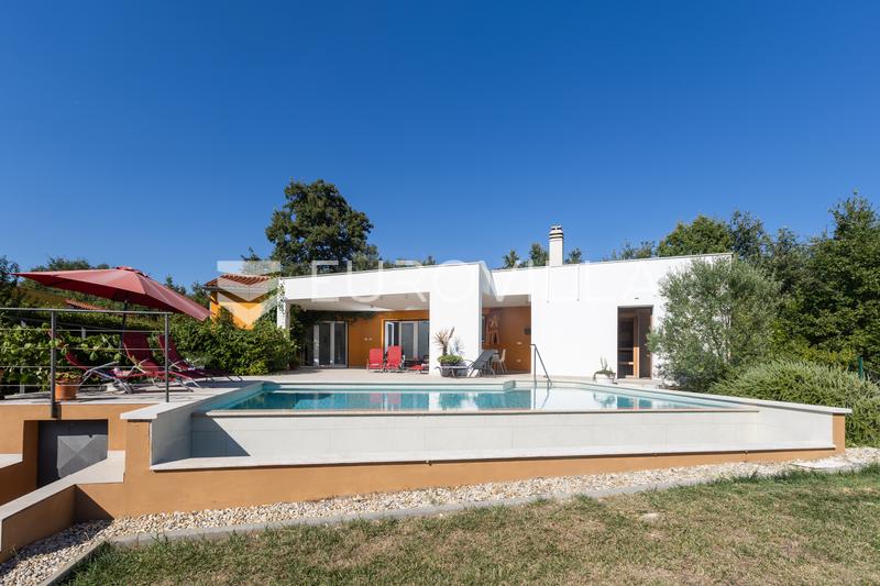 Svetvinčenat, To Moderne Villaer med Infinity Pools og Saunaer - En Etableret Turismeinvestering - 12