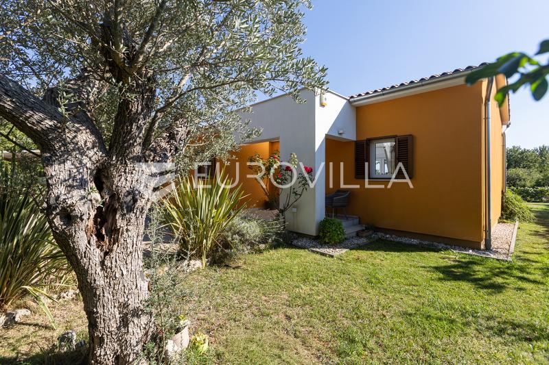 Svetvinčenat, To Moderne Villaer med Infinity Pools og Saunaer - En Etableret Turismeinvestering - 14