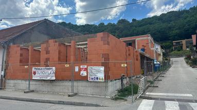 Požega'da, ikinci katta üç odalı daire