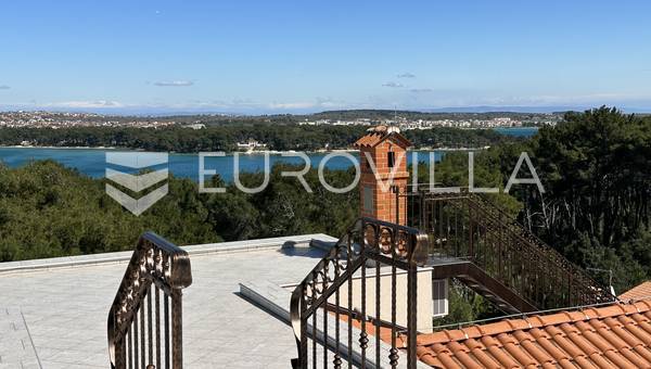 Premantura, krásný penthouse 185 m² s panoramatickým výhledem