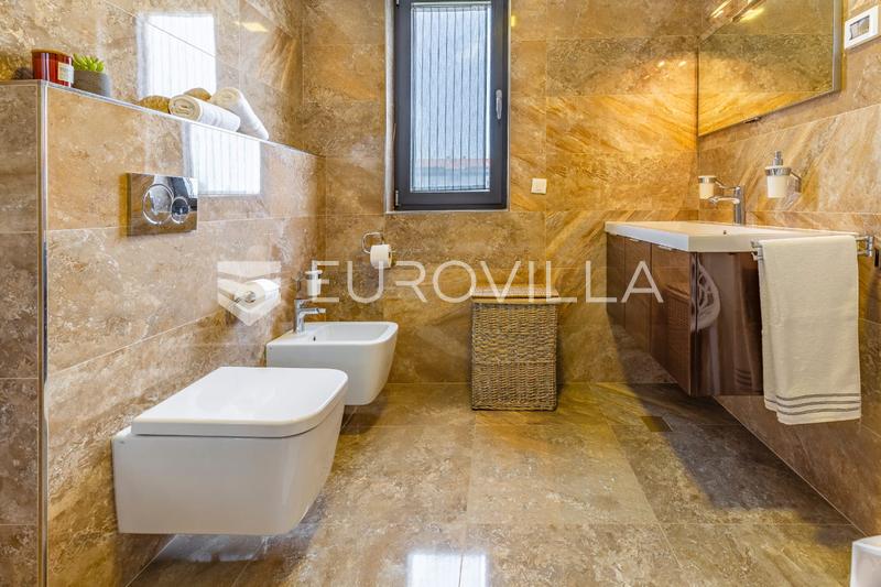 Istrien, Rovinj, Vermietung einer modernen Zweizimmerwohnung 88 m² mit Parkplatz und Garage - Meerblick - 6