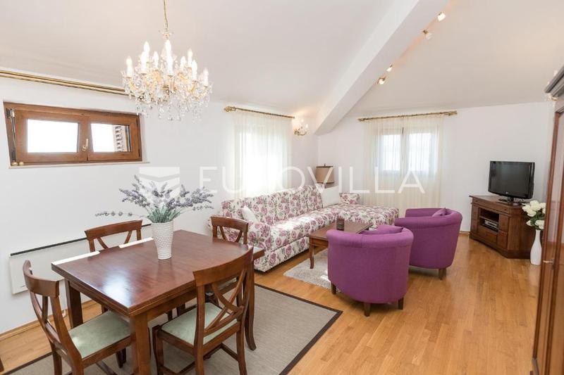 Crikvenica, winter rental, three-room apartment, 72 m², seafront, balcony with sea view - 2