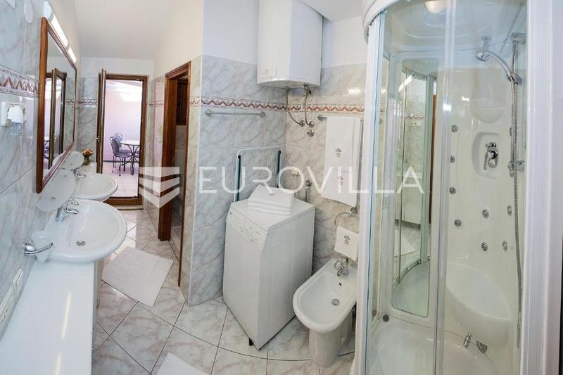 Crikvenica, winter rental, three-room apartment, 72 m², seafront, balcony with sea view - 9