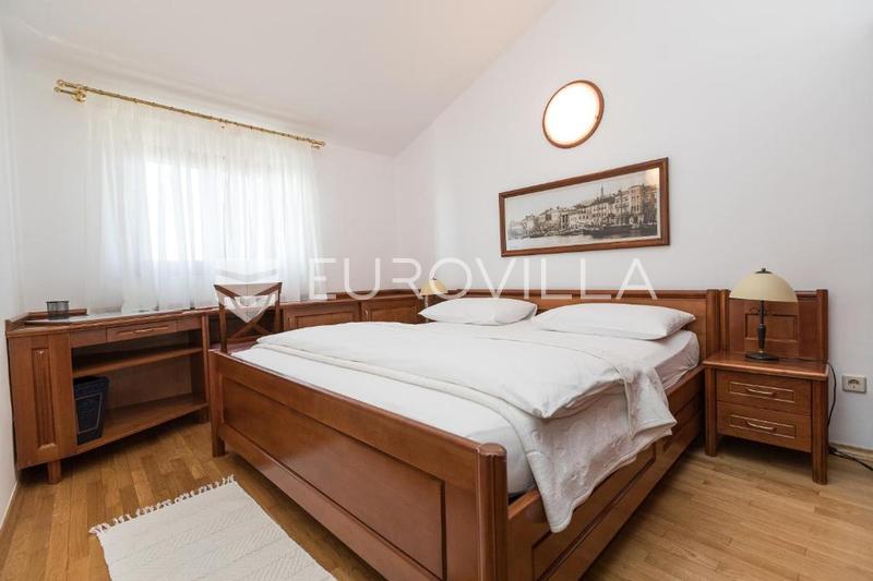Crikvenica, winter rental, three-room apartment, 72 m², seafront, balcony with sea view - 8