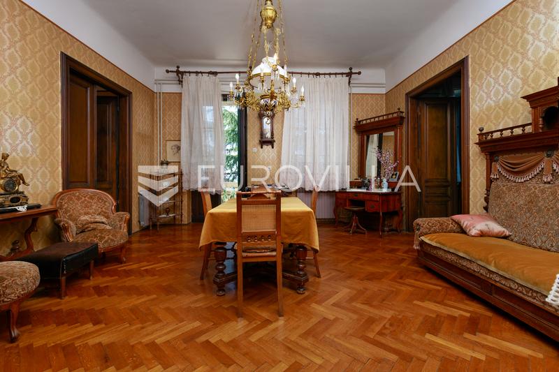 Rijeka, Bulevard, fire-roms periodeleilighet, 180 m², sjøutsikt - 2