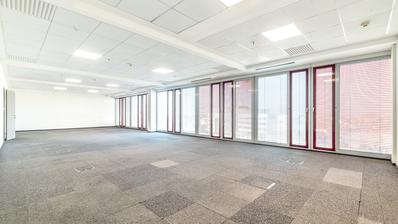 Zagreb, Novi Zagreb, bir iş binası içinde 300 m² ticari ofis alanı