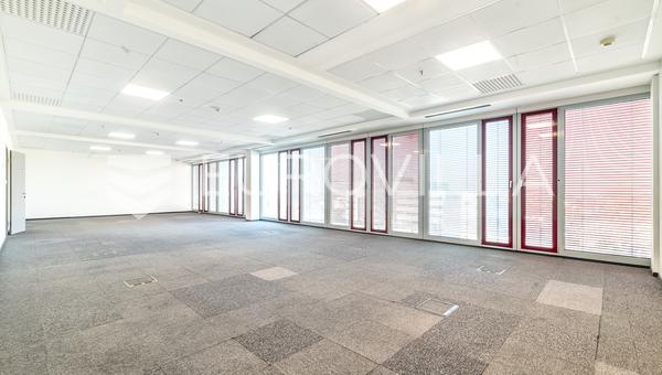 Zagreb, Novi Zagreb, espaço de escritório comercial de 300 m² dentro de um edifício comercial