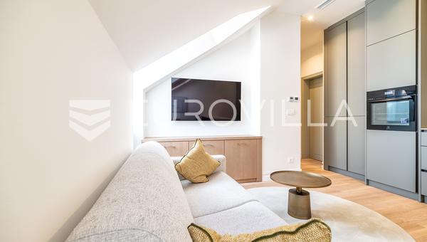 Zagreb, luksuzan dvosoban apartman u strogom centru 33 m²