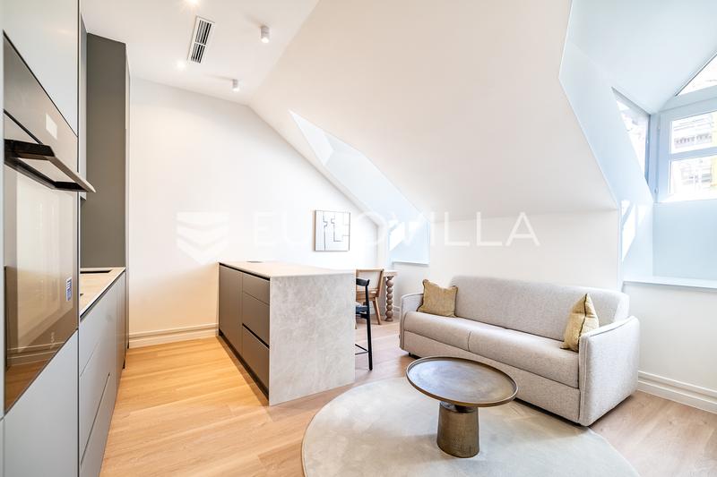 Zagreb, luksuzan dvosoban apartman u strogom centru 33 m² - 2