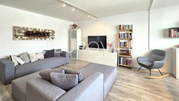 Dugo Selo, apartamento de quatro quartos mobiliado, 97 m²