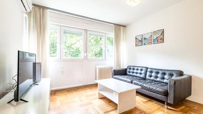 Zagreb, Novi Zagreb, apartamento de tres dormitorios en el primer piso, 58 m²