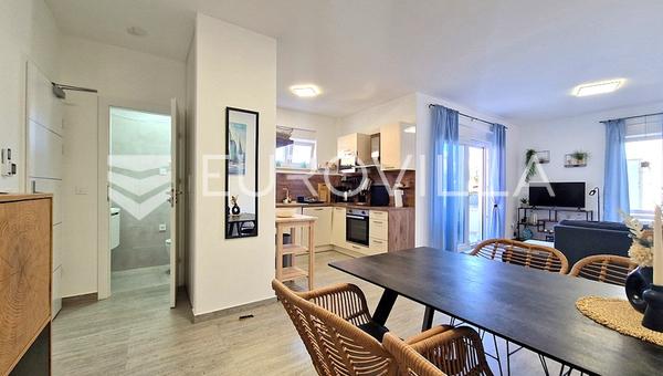 Vir - Přízemní apartmán, 40 m od moře, 2 ložnice - TOP LOKALITA