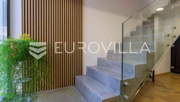 Varaždin, Centrum, třípokojový byt 153,03 m², NOVÁ VÝSTAVBA
