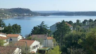 Krk, Omišalj, hiša s petimi apartmaji, le 200 m od morja