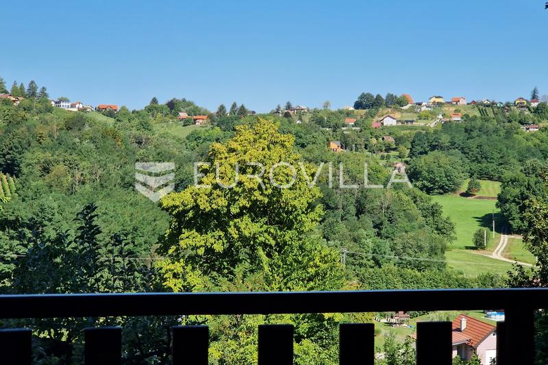 Gornji Kneginec, Varaždin Breg, vikendica s pogledom površine 74 m²