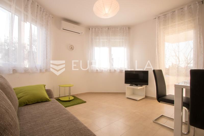Zadar, Skročini two bedroom flat for rent with a city view