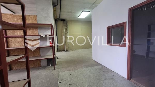 Zágráb, Mikulicsi - 130 m² Raktárhelyiség
