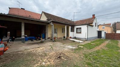 Đakovo, kuća i građevinsko zemljište 1007 m², fronta 19 m