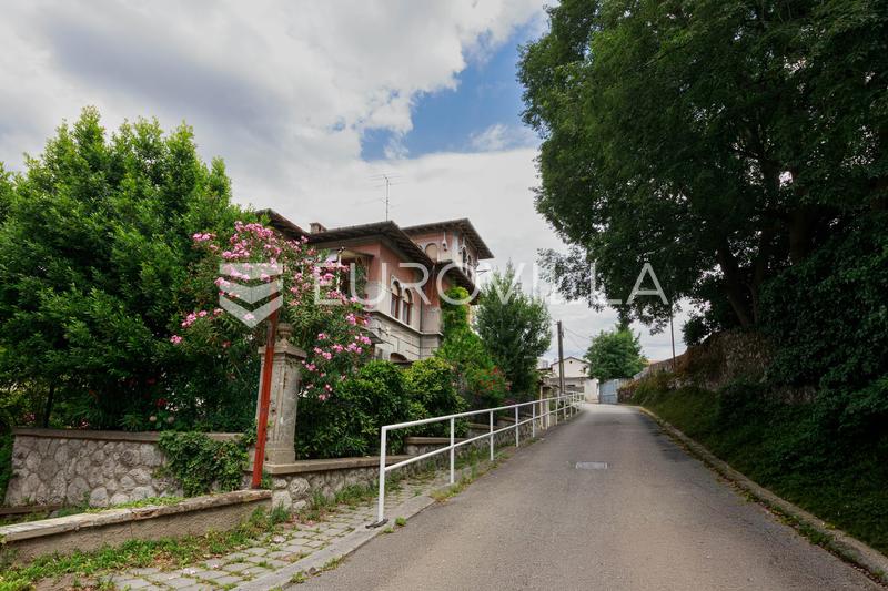 Rijeka, güzel bir Avusturya-Macaristan villasında birinci kat daire, geniş teraslı - 2
